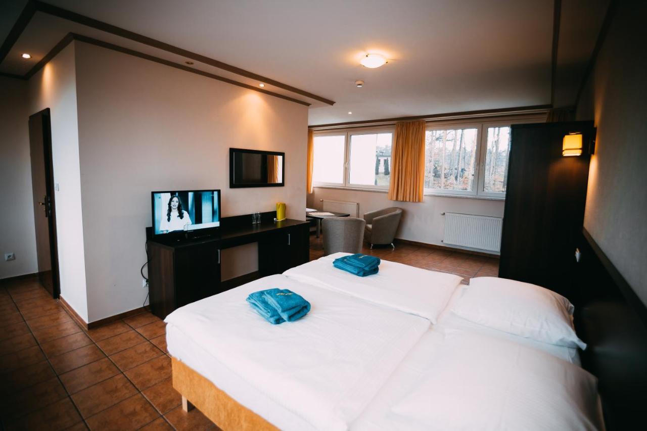 Hotel Wodnik Turawa Extérieur photo