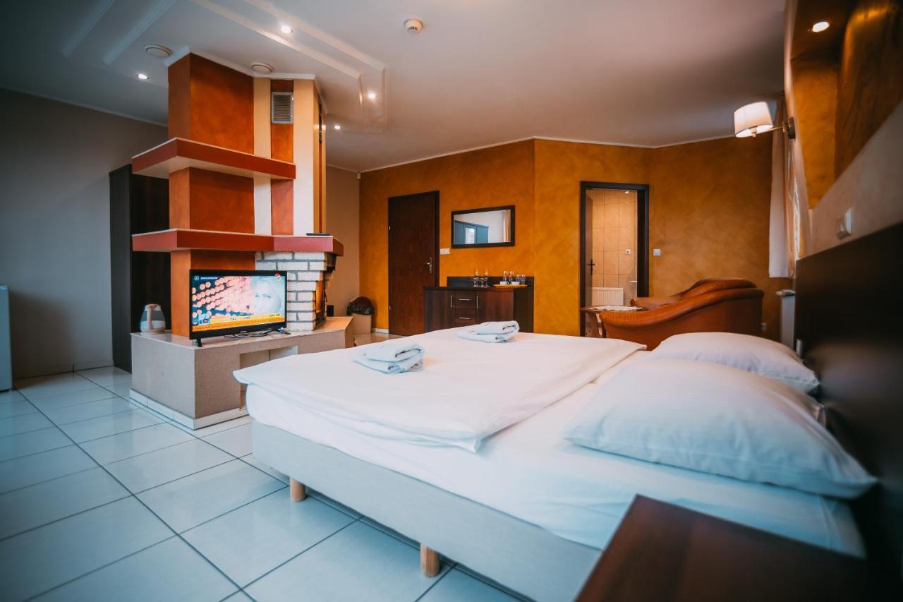 Hotel Wodnik Turawa Extérieur photo