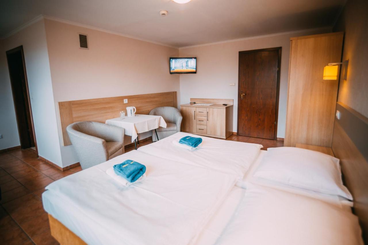 Hotel Wodnik Turawa Extérieur photo