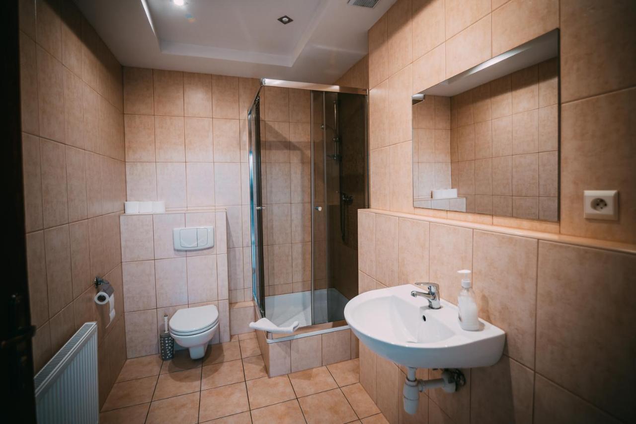 Hotel Wodnik Turawa Extérieur photo