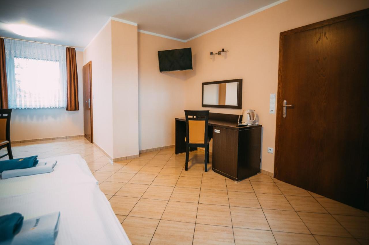 Hotel Wodnik Turawa Extérieur photo